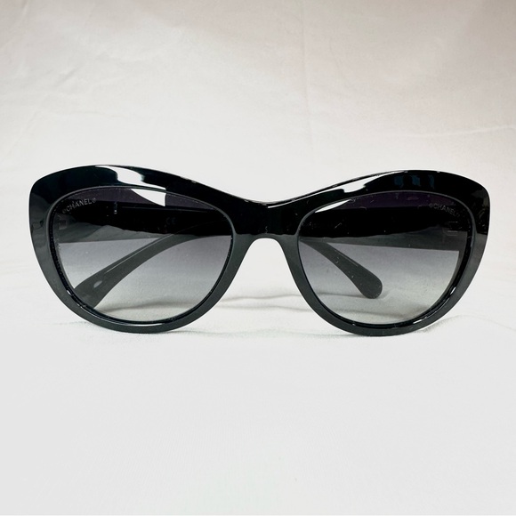 Chanel Black Sunglasses - Picture 3 of 9
